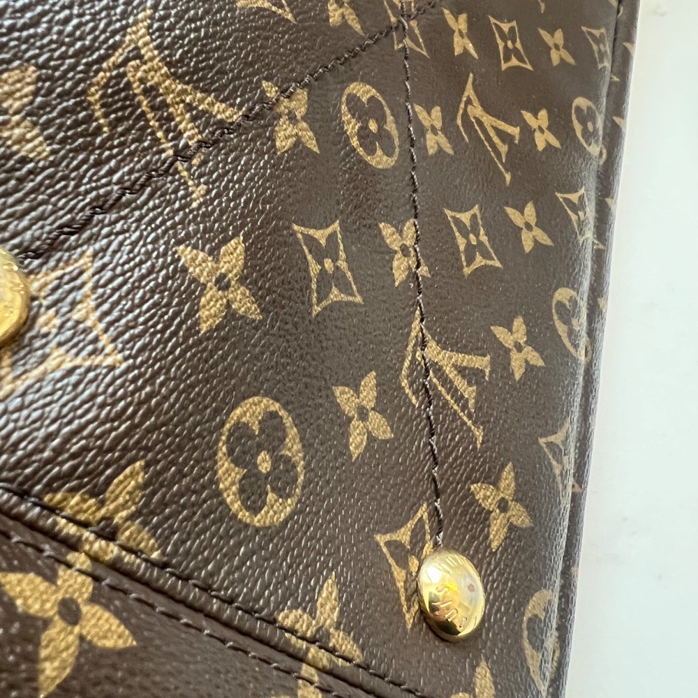 Louis Vuitton Brown Monogram Shoulder Bag - Picture 10 of 16